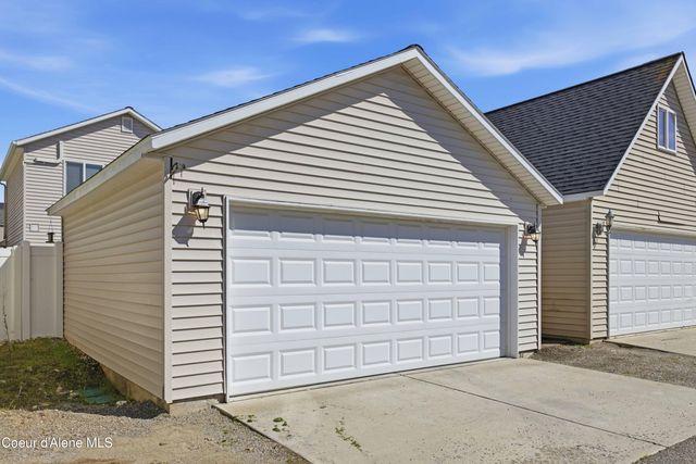 2063 N Cruze St, Post Falls, ID 83854
