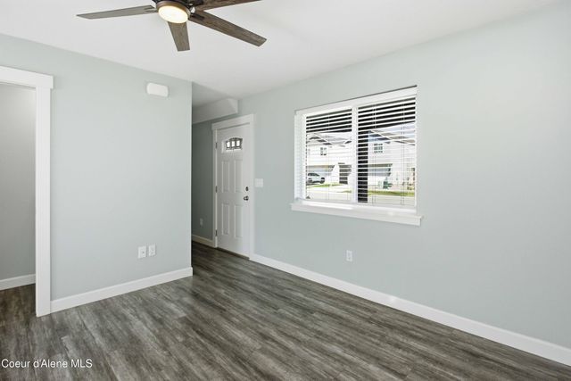 2063 N Cruze St, Post Falls, ID 83854