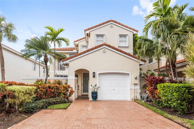 1554 Yellowheart Way 1554, Hollywood, FL 33019