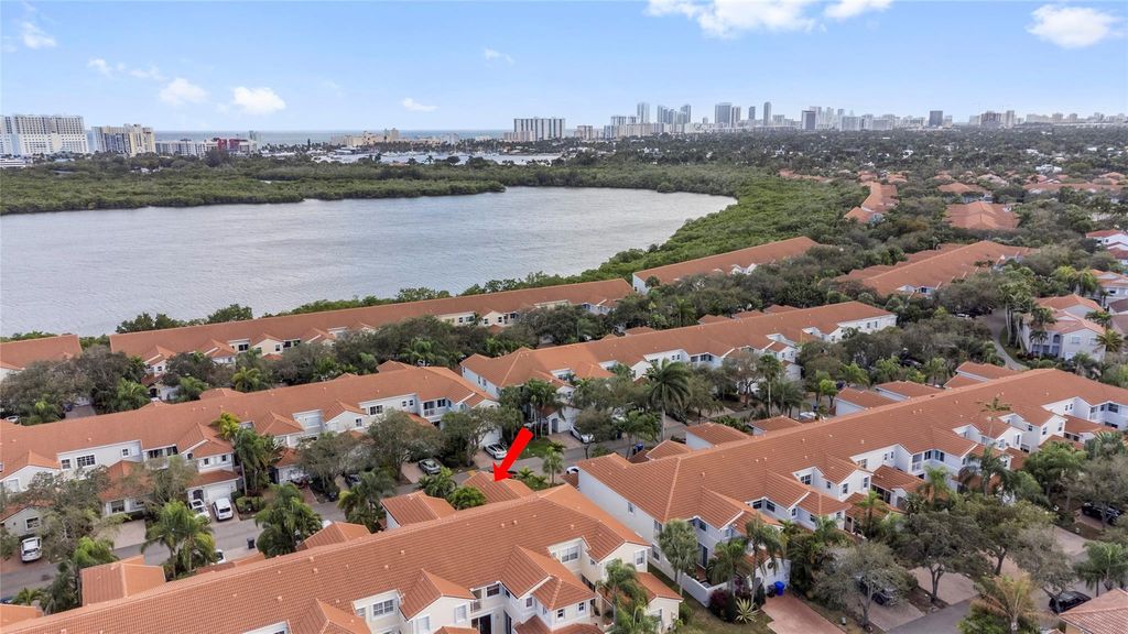 1554 Yellowheart Way 1554, Hollywood, FL 33019