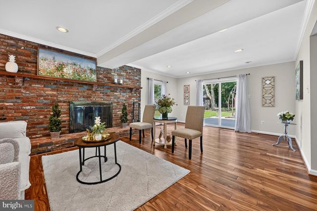 8327 SAIL CT, Pasadena, MD 21122