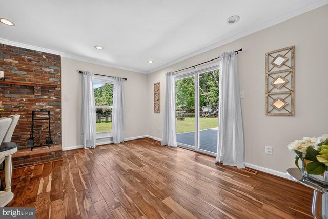 8327 SAIL CT, Pasadena, MD 21122
