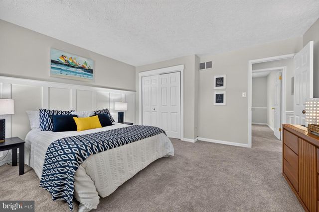 8327 SAIL CT, Pasadena, MD 21122