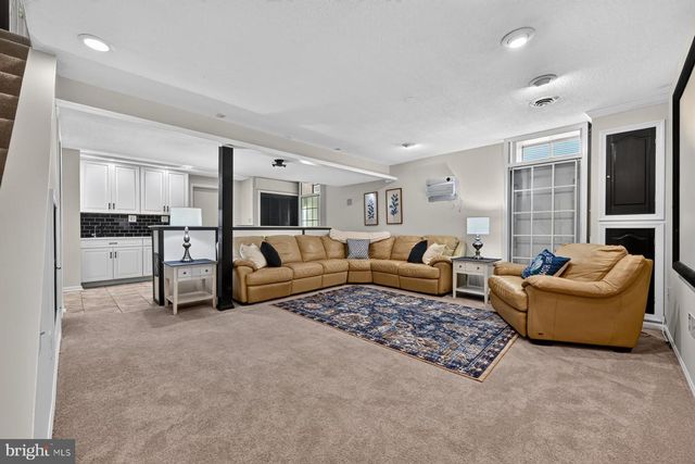 8327 SAIL CT, Pasadena, MD 21122