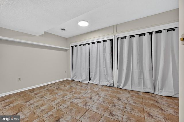 8327 SAIL CT, Pasadena, MD 21122