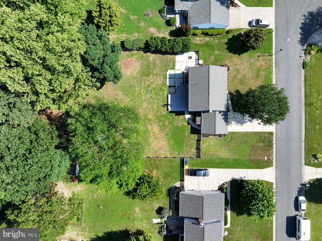 8327 SAIL CT, Pasadena, MD 21122
