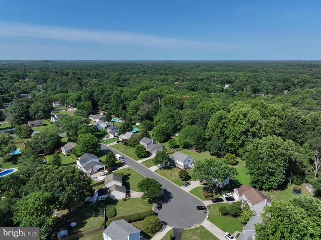 8327 SAIL CT, Pasadena, MD 21122