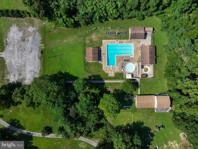 8327 SAIL CT, Pasadena, MD 21122