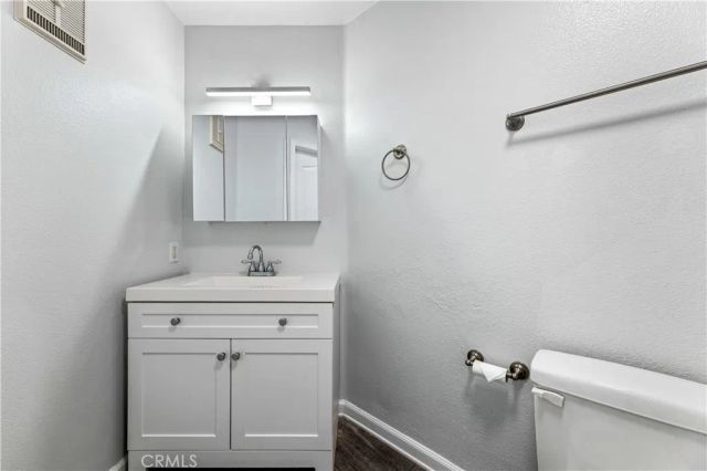 1401 N Greenbrier Road 202, Long Beach, CA 90815