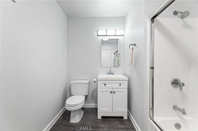 1401 N Greenbrier Road 202, Long Beach, CA 90815