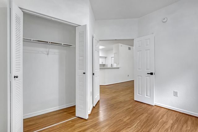 340 Crestwood Circle 302, Royal Palm Beach, FL 33411