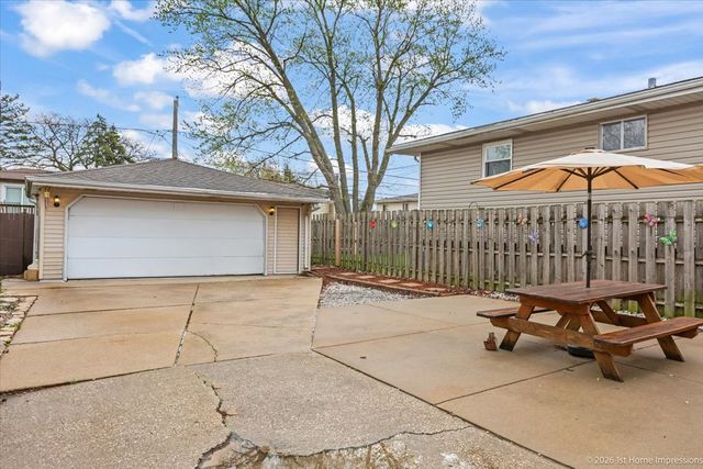 16419 Terry Lane, Oak Forest, IL 60452