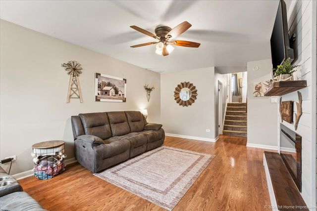 16419 Terry Lane, Oak Forest, IL 60452