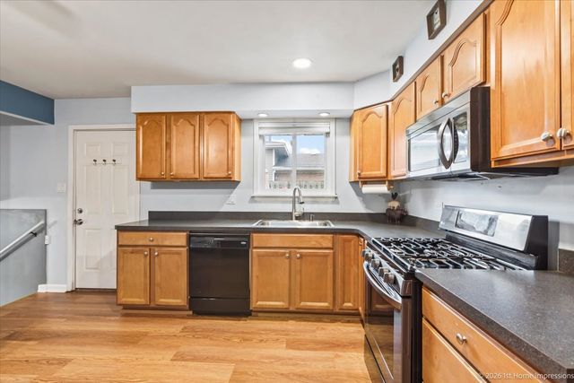 16419 Terry Lane, Oak Forest, IL 60452