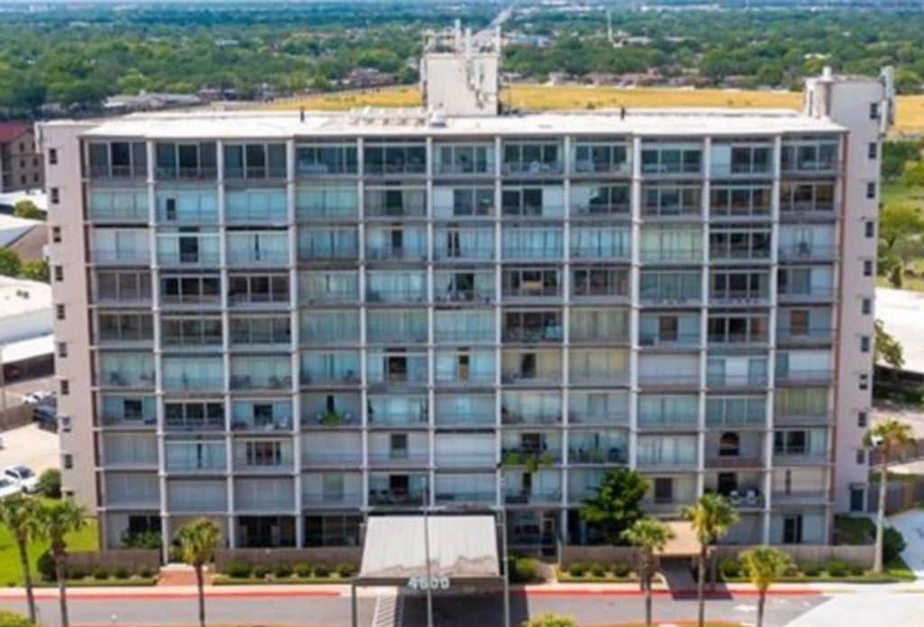 4600 Ocean Dr 208, Corpus Christi, TX 78412