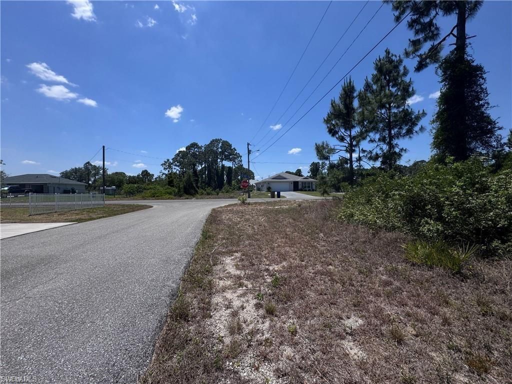 56 Wanda AVE S, LEHIGH ACRES, FL 33976 — exterior