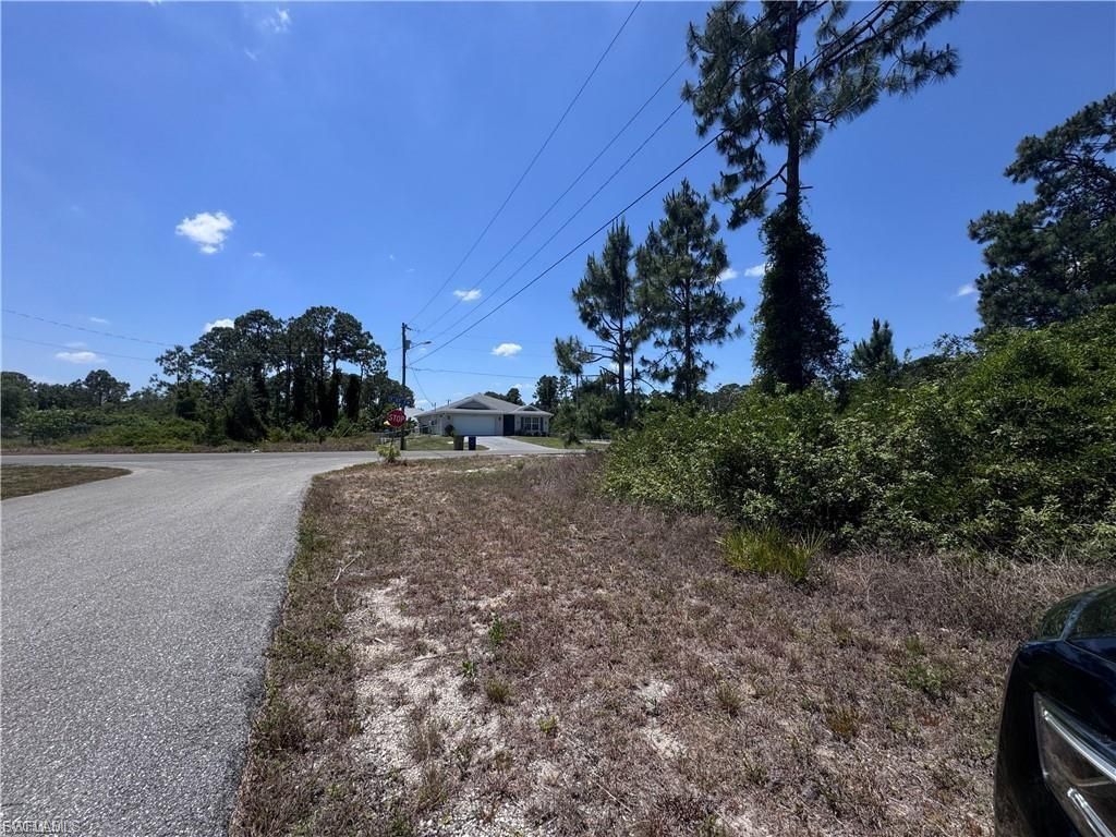 56 Wanda AVE S, LEHIGH ACRES, FL 33976 — photo 3