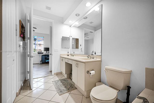 2901 NW 126th Ave 2-318, Sunrise, FL 33323