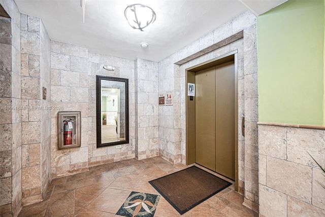 2901 NW 126th Ave 2-318, Sunrise, FL 33323