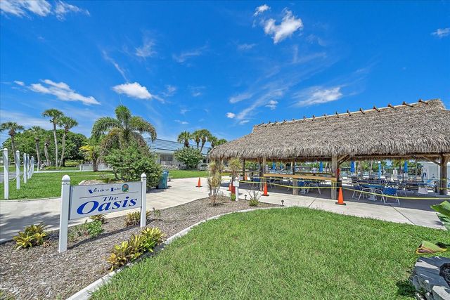 521 ROMA ROAD, Venice, FL 34285
