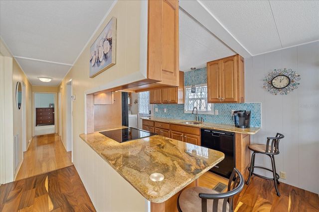 521 ROMA ROAD, Venice, FL 34285