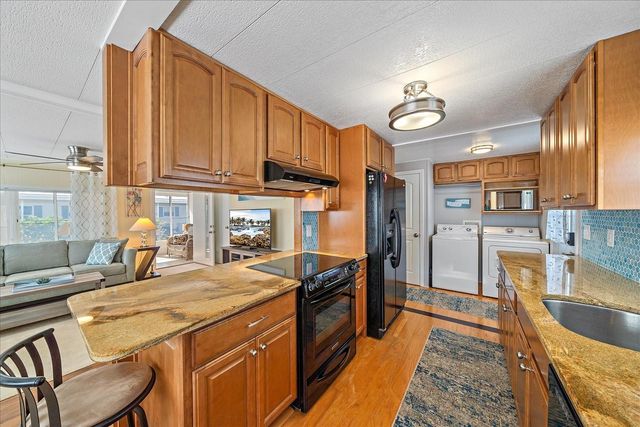 521 ROMA ROAD, Venice, FL 34285