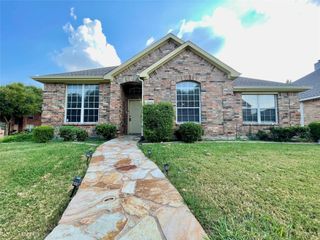 3000 Mill Ridge Drive, Plano, TX 75025