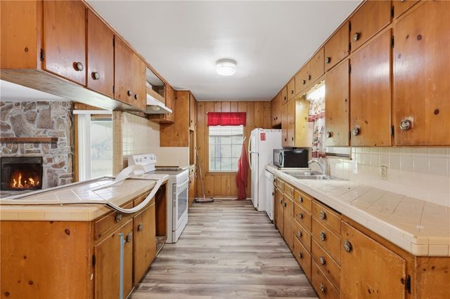 2302 Franklin Drive, Bryan, TX 77801