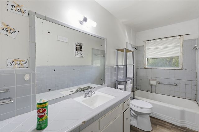 2302 Franklin Drive, Bryan, TX 77801