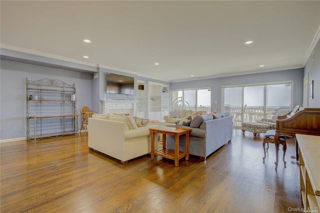1051 Oceanfront 6, Long Beach, NY 11561