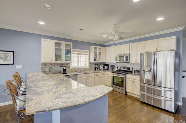 1051 Oceanfront 6, Long Beach, NY 11561