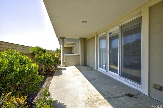 1051 Oceanfront 6, Long Beach, NY 11561