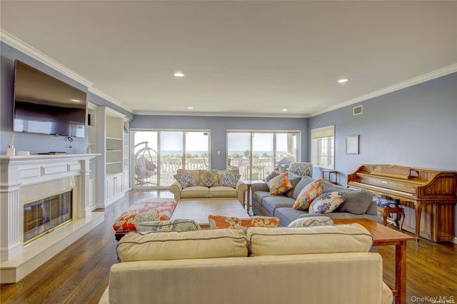 1051 Oceanfront 6, Long Beach, NY 11561
