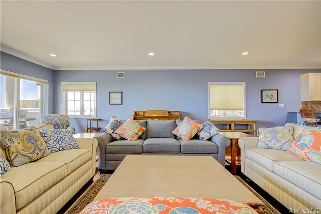 1051 Oceanfront 6, Long Beach, NY 11561