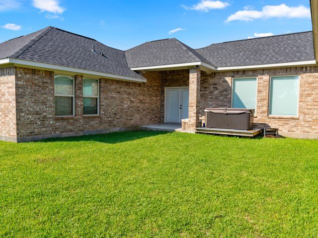 1310 Sailfish Drive, Bay City, TX 77414