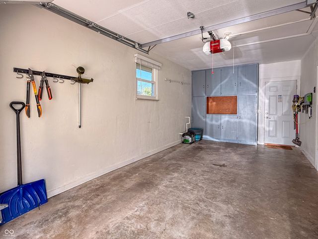 719 S Rangeline Road, Anderson, IN 46012