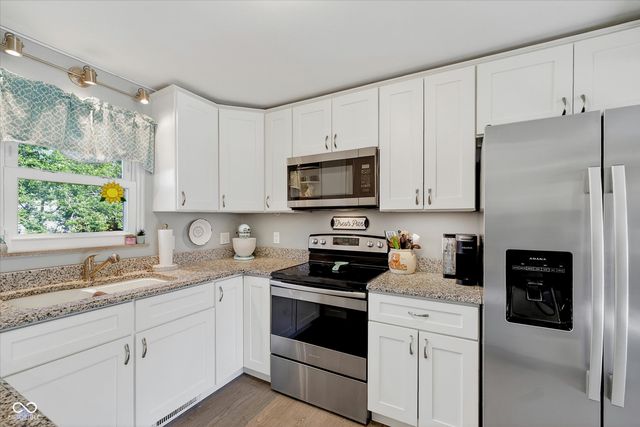 719 S Rangeline Road, Anderson, IN 46012