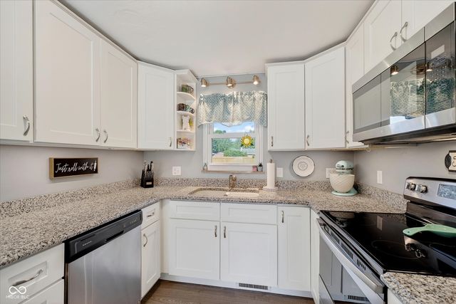 719 S Rangeline Road, Anderson, IN 46012