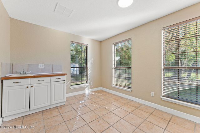 4841 DONCASTER Avenue, Jacksonville, FL 32208