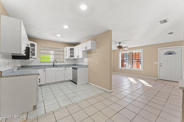 4841 DONCASTER Avenue, Jacksonville, FL 32208