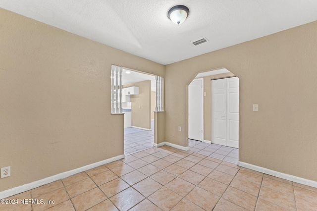 4841 DONCASTER Avenue, Jacksonville, FL 32208