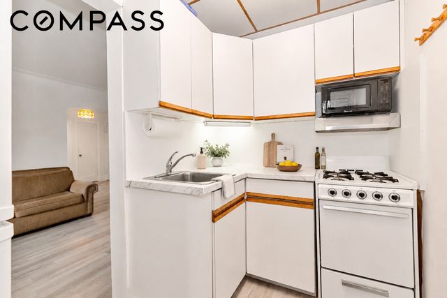 3524 78th St Apt B56, New York City, NY 11372
