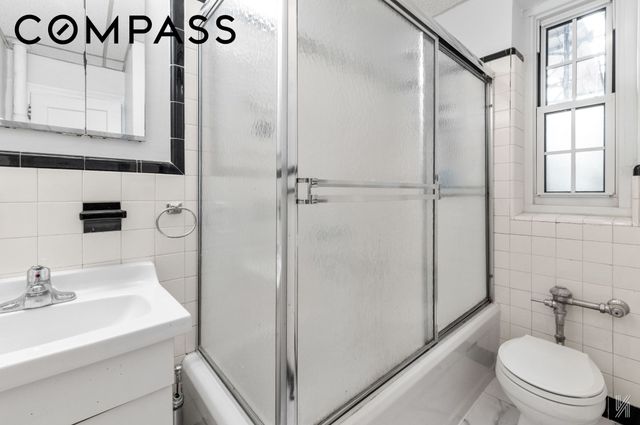 3524 78th St Apt B56, New York City, NY 11372
