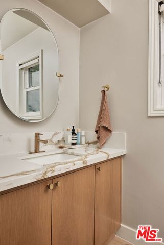 3731 Blue Canyon Drive, Studio City (los Angeles), CA 91604