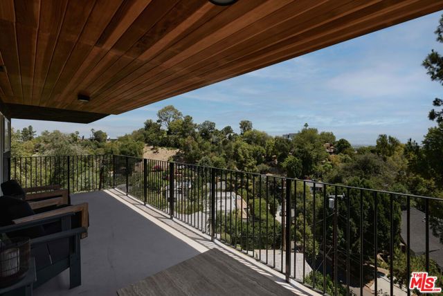 3731 Blue Canyon Drive, Studio City (los Angeles), CA 91604