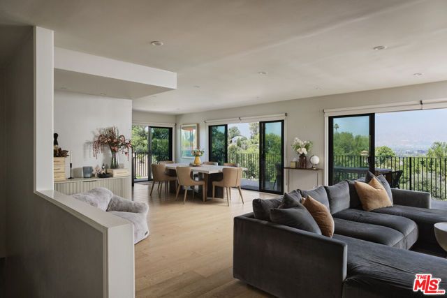 3731 Blue Canyon Drive, Studio City (los Angeles), CA 91604
