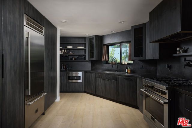 3731 Blue Canyon Drive, Studio City (los Angeles), CA 91604
