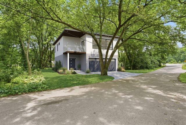24017 N VALLEY Road, Lake Zurich, IL 60047