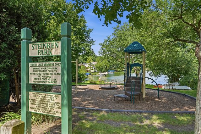 24017 N VALLEY Road, Lake Zurich, IL 60047