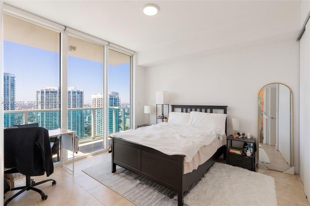 31 SE 5th St 4121, Miami, FL 33131